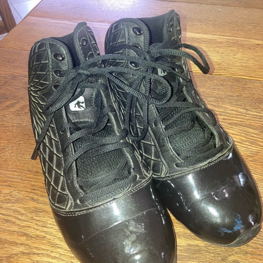 And One Men’s Basketball Shoe